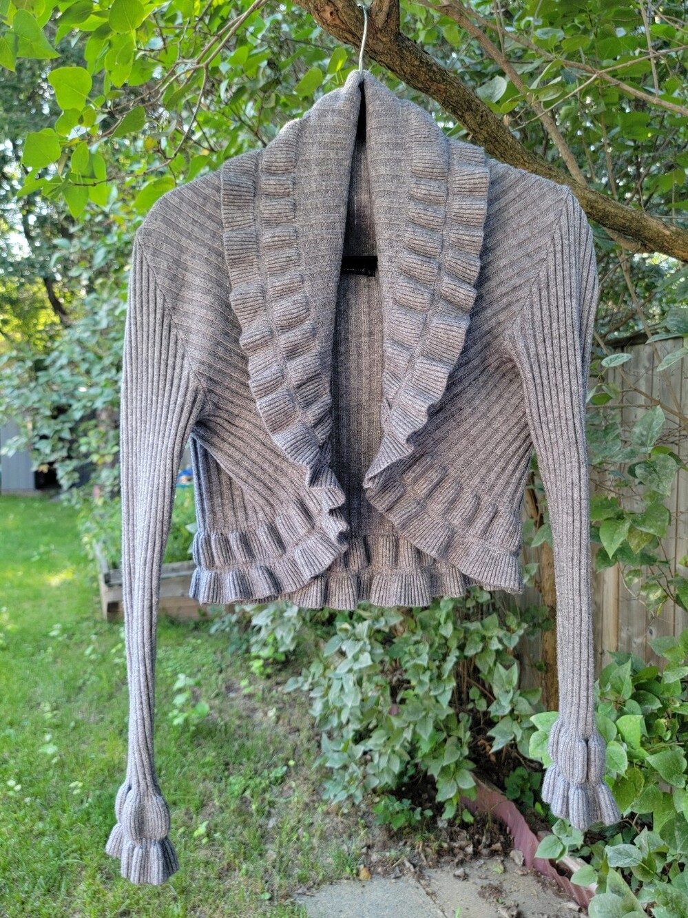 Ribbed Ruffle Y2K Cardigan Sweater - Gray